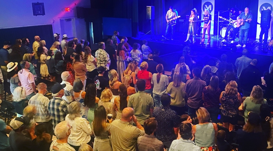 Maverick Church Paso Robles California Worship